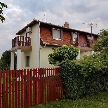 Florianus Vendeghaz Berekfürdő